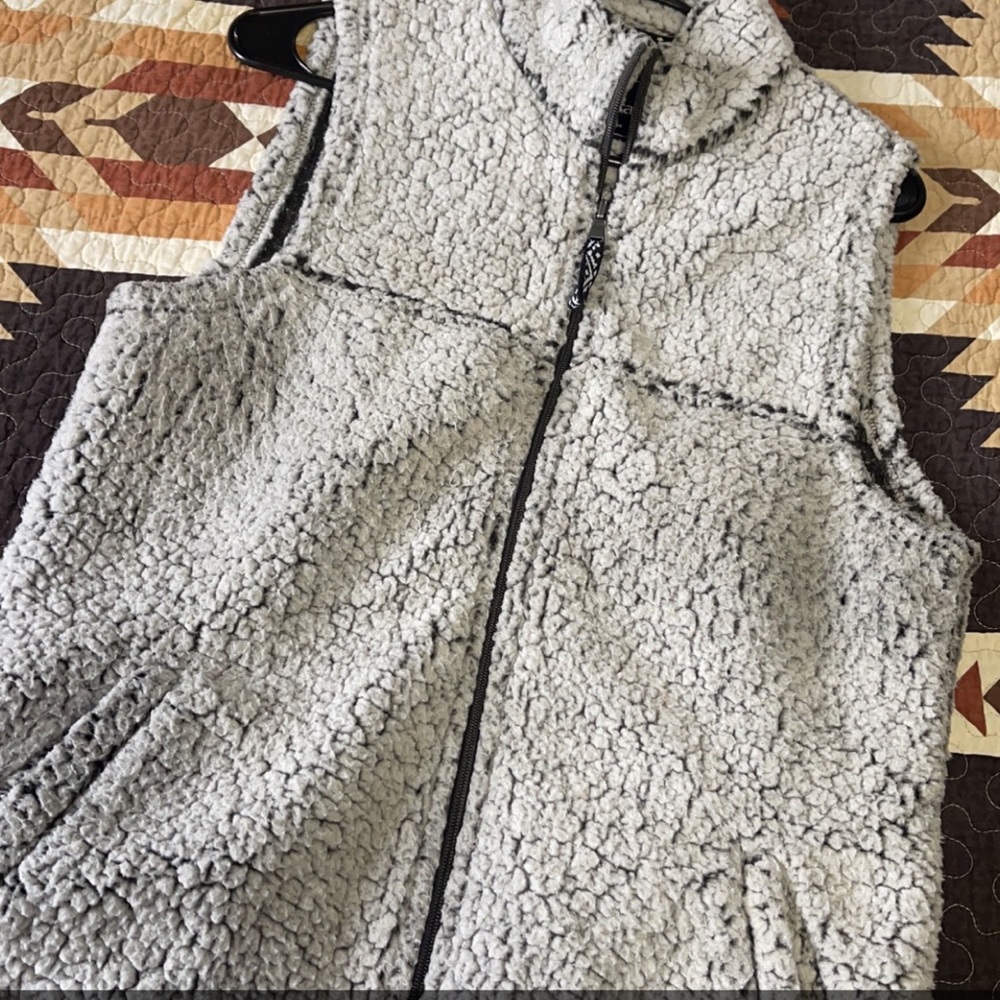 Medium Vest